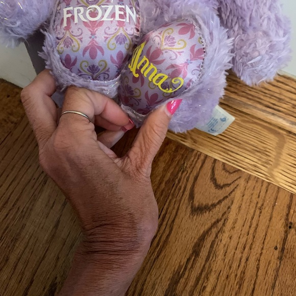 Build A Bear Anna Disney Frozen Purple Sparkle 16" Plush Soft Toy - Picture 3 of 4